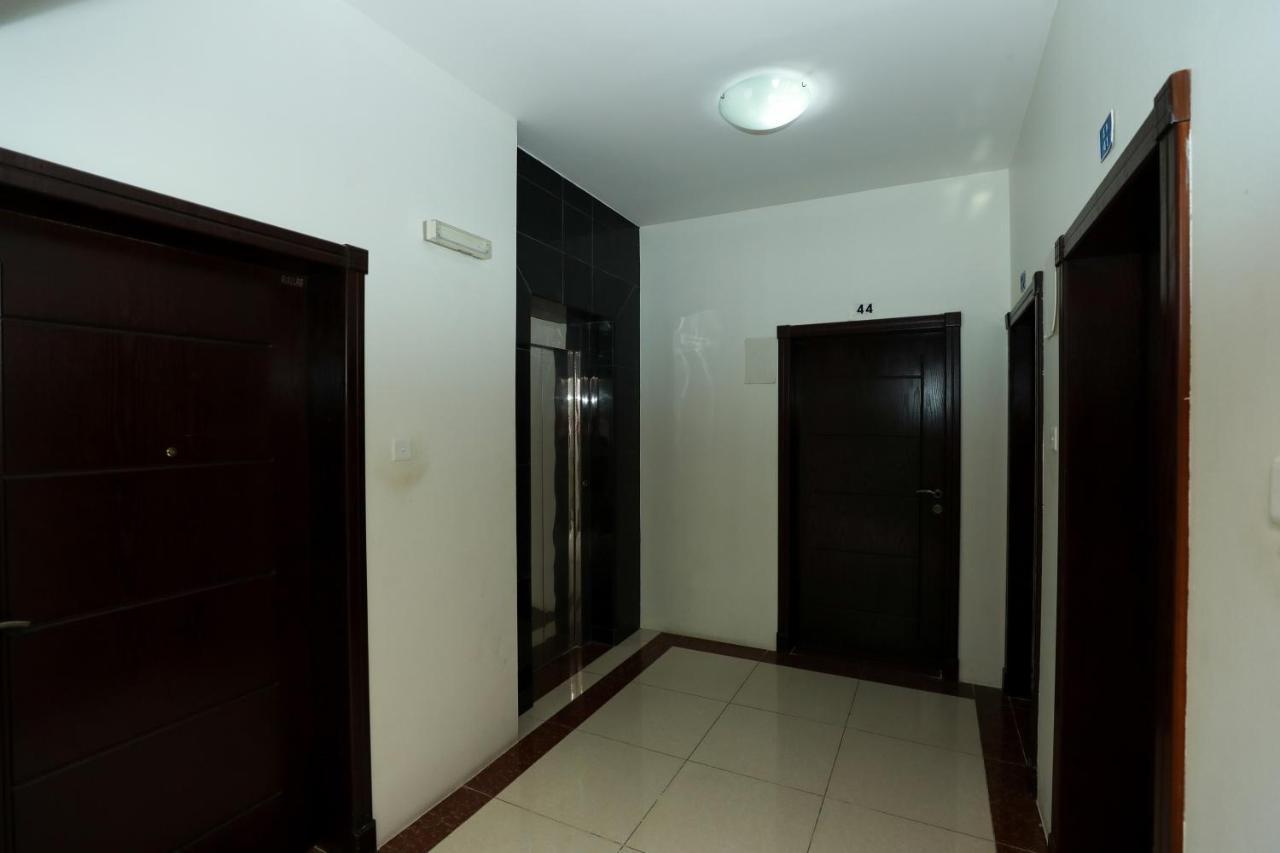 Oyo 107 Dana Plaza 1 Apartment Manama Exterior photo